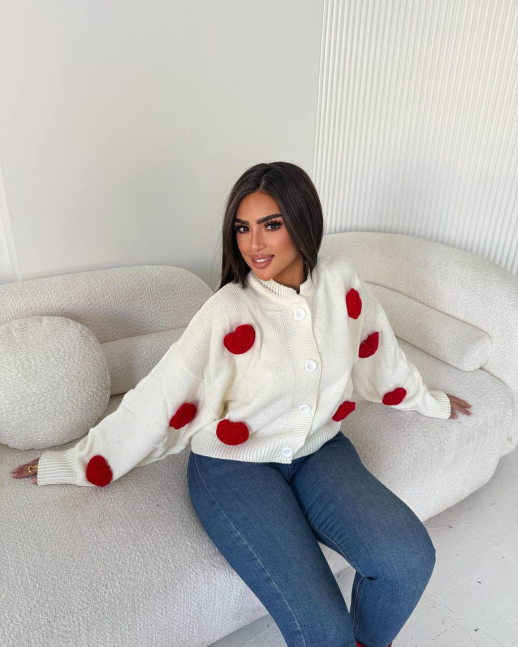 كاريجان تريكوا قلوب حمرا