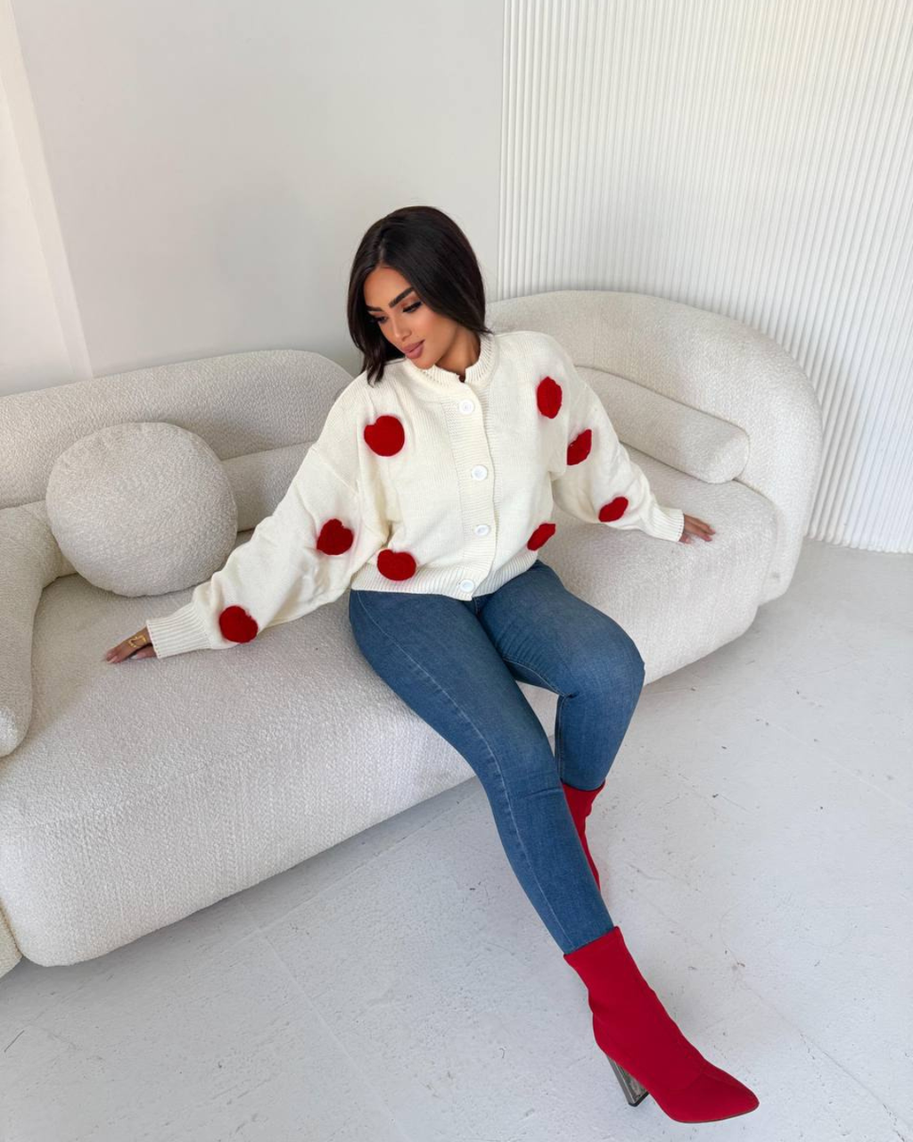 كاريجان تريكوا قلوب حمرا